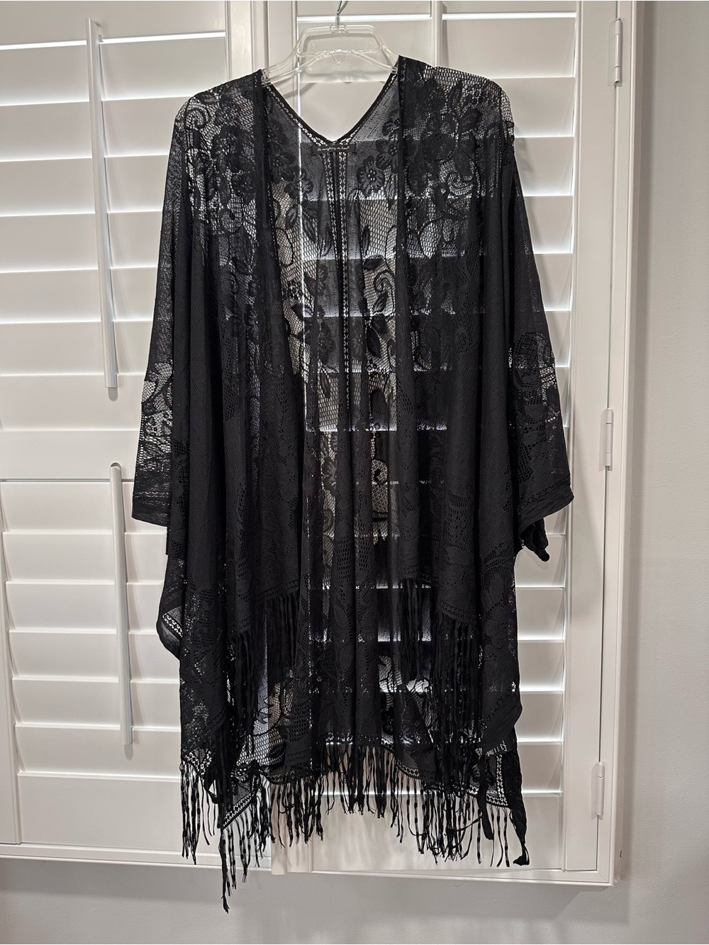 Anthro Do Everything in Love Black Lace Fringe Kimono Cover Up Boho Festival
